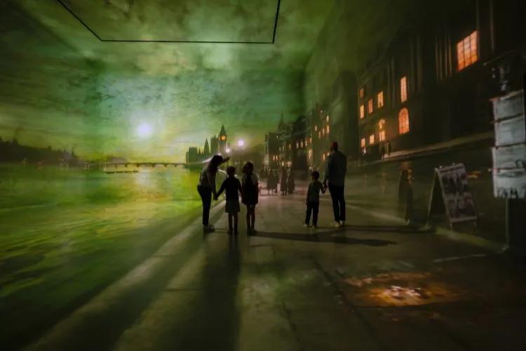 frameless easter trail