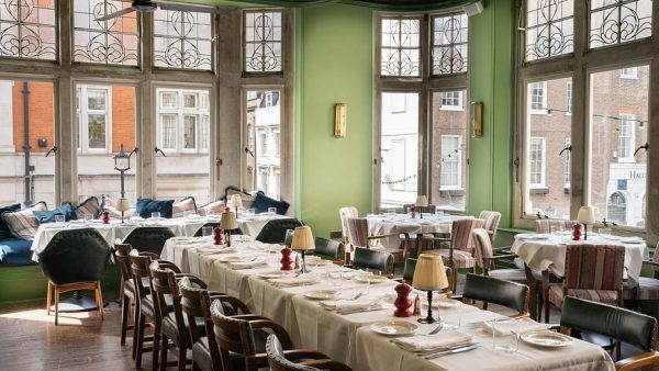 restaurant in the coach makers arms in marylebone