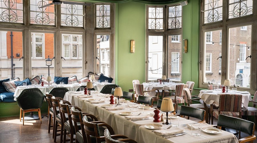 restaurant in the coach makers arms in marylebone