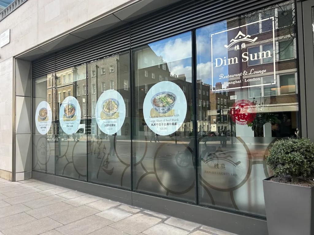 Baker noodles on Baker Street